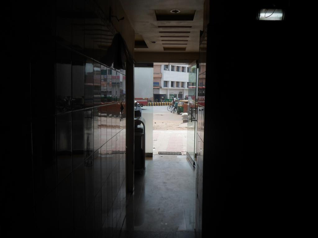 Hotel Atithi Ahmedabad Exterior foto